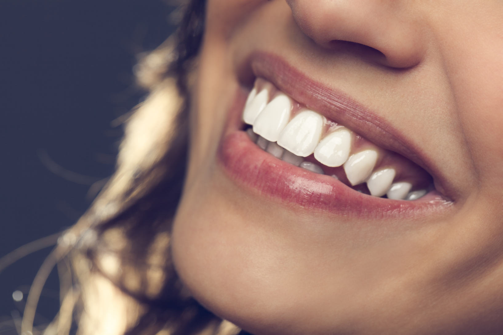 Lucidatura dei denti. Il trattamento e i vantaggi