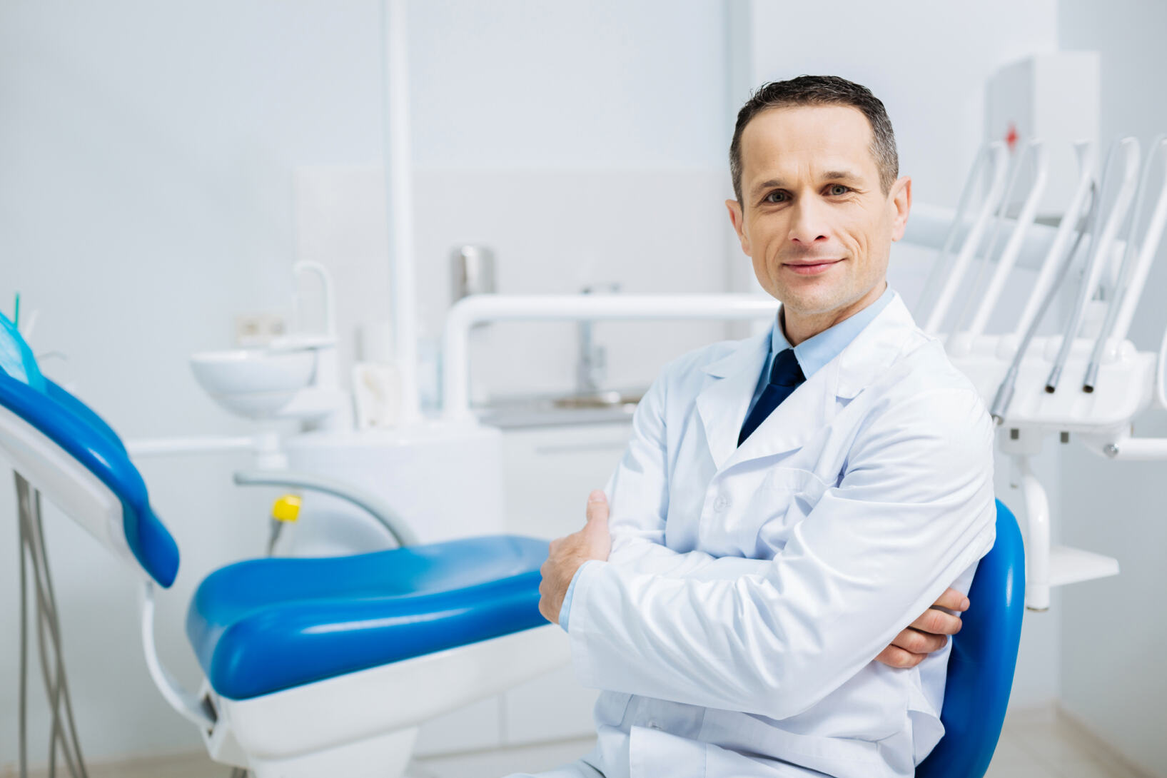 SOSTITUIRE I DENTI MANCANTI? CON L’IMPLANTOLOGIA A CARICO IMMEDIATO - Humanitas Mater Domini