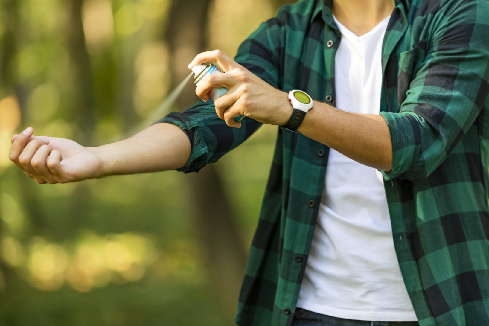 Come difendersi dalle zanzare in estate? Ecco alcuni consigli utili