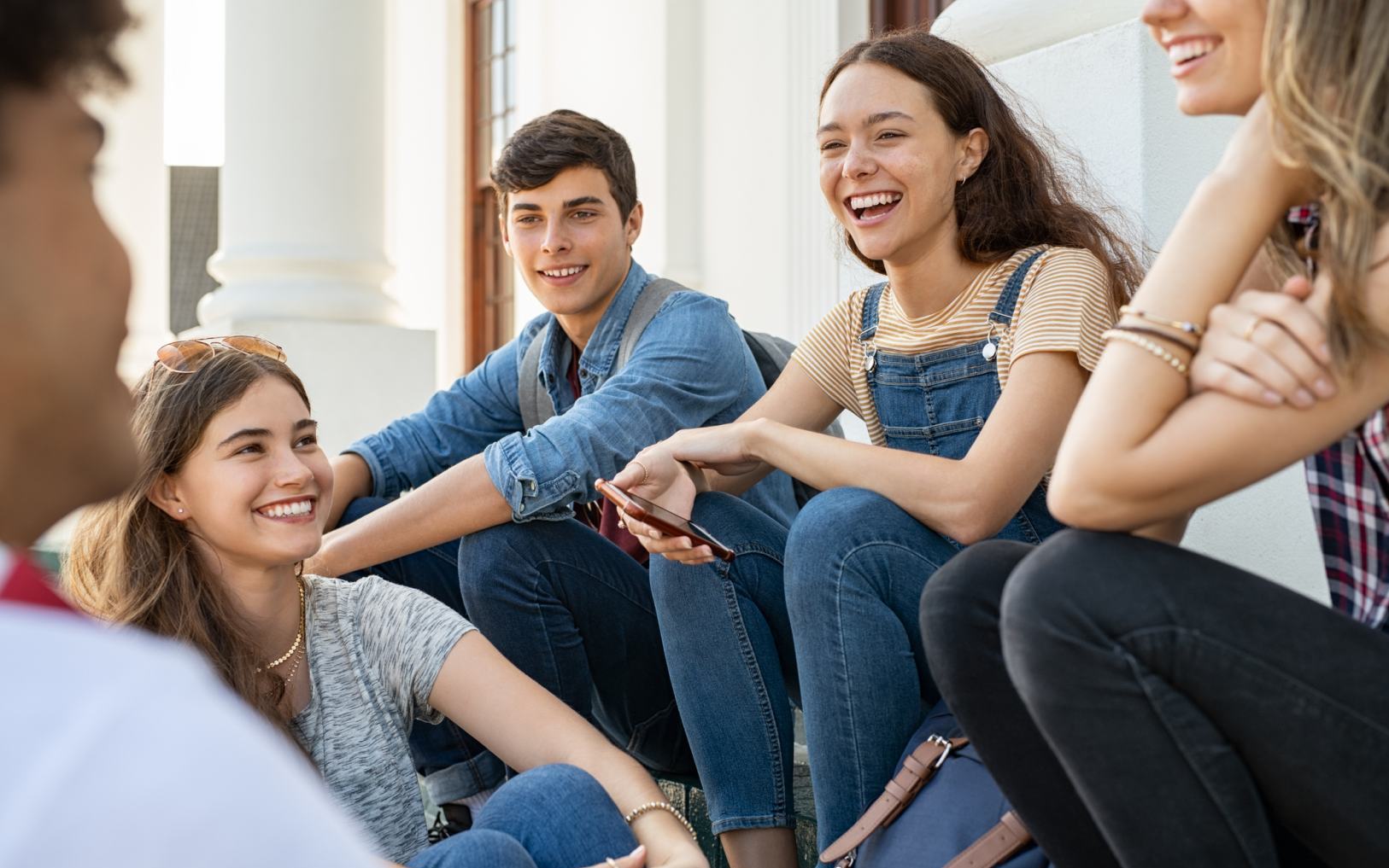 Ridere: ecco perché fa bene