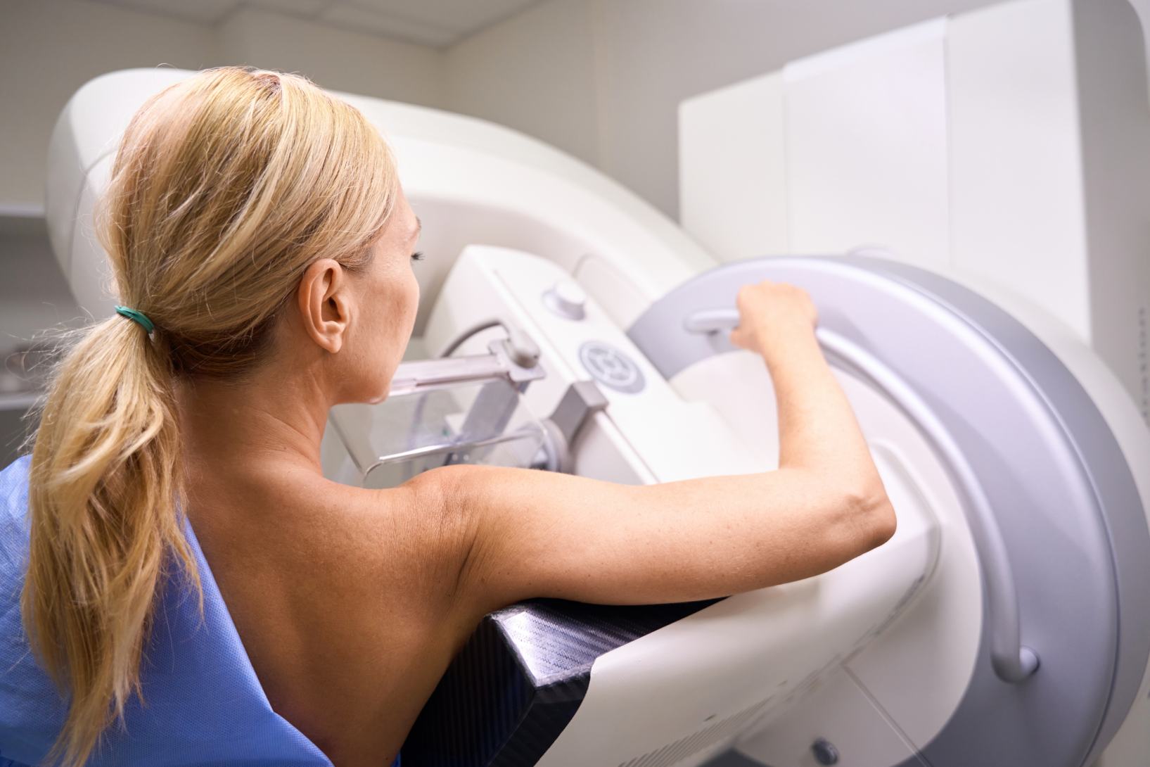 Tumore al seno. Perché mammografia ed ecografia sono importanti